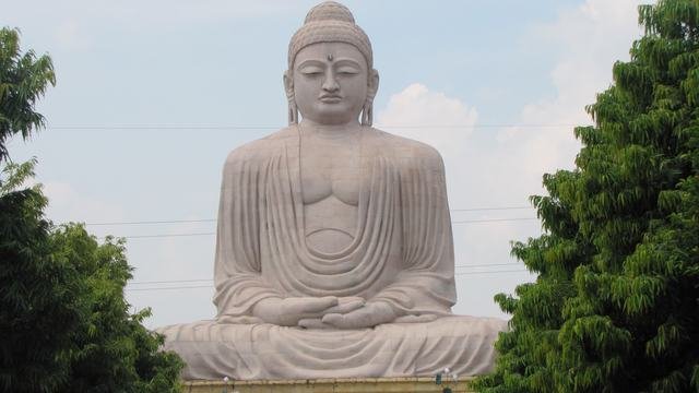 80 feet Buddha 1km away